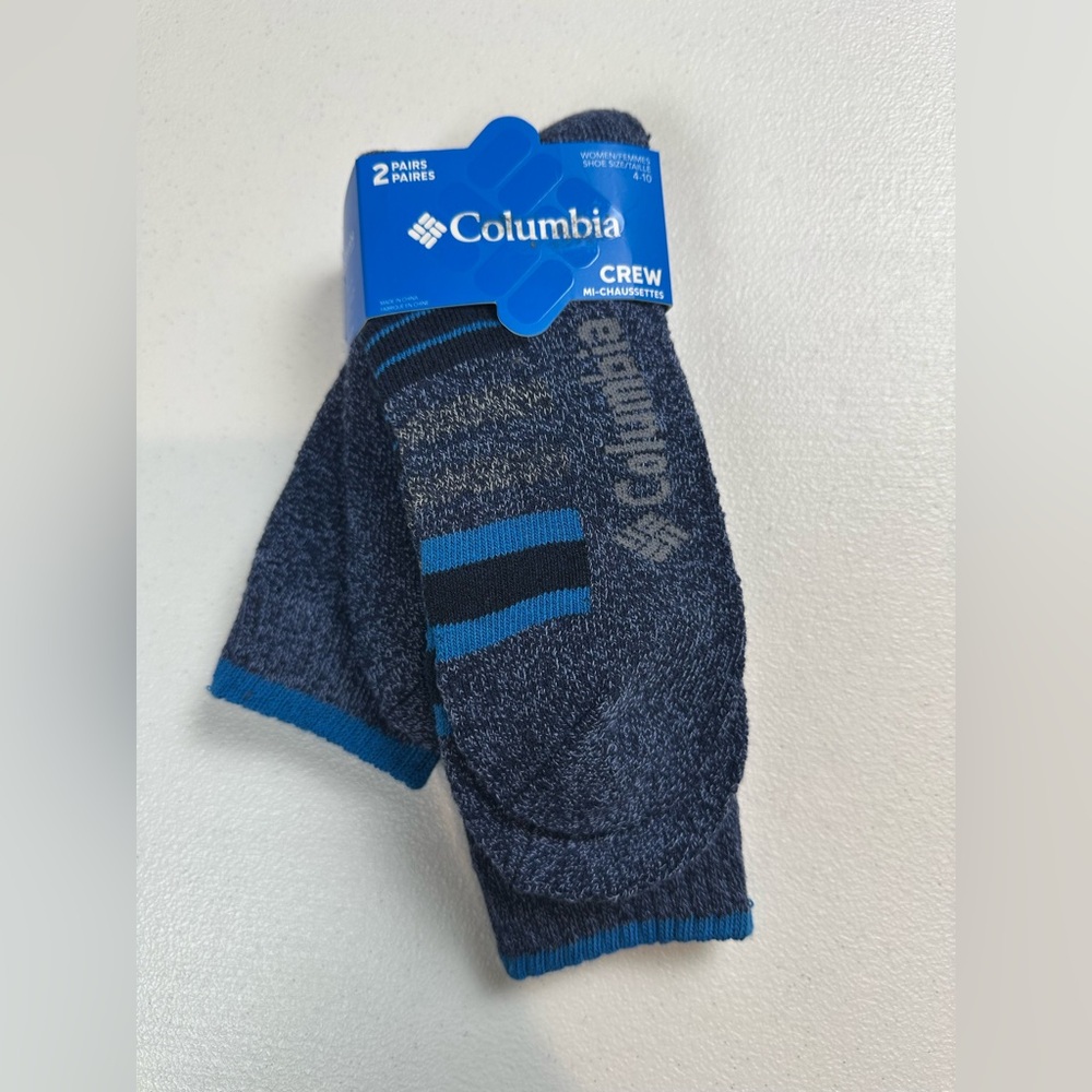Columbia‎ 2 Pairs Crew Socks Fits Womens Shoe Size 4-10 Moisture Control Fibers